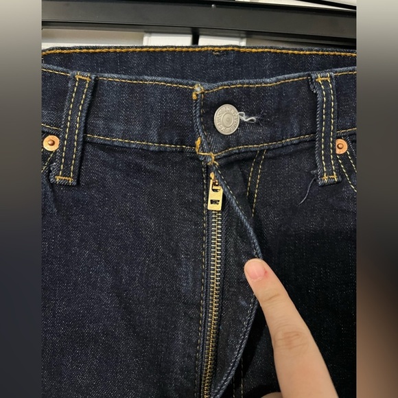 Levi’s 511 Slim Cut Off Dark Wash Jean Shorts - Picture 4 of 9